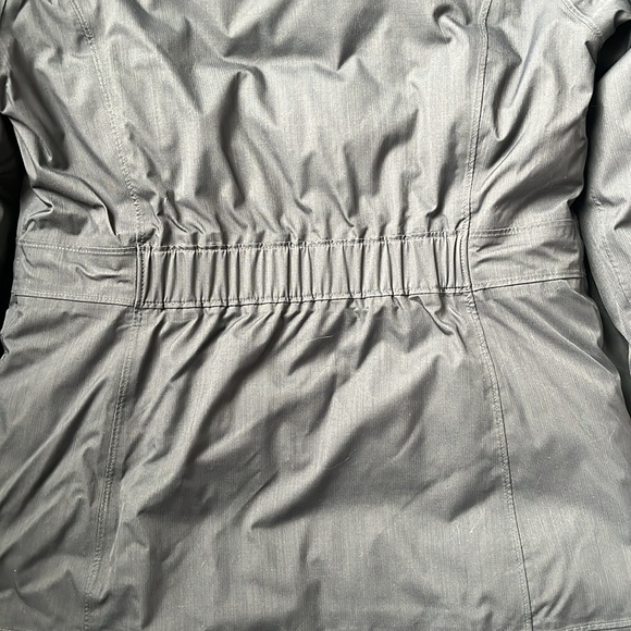 Hooded North Face Long Parka - Picture 6 of 10